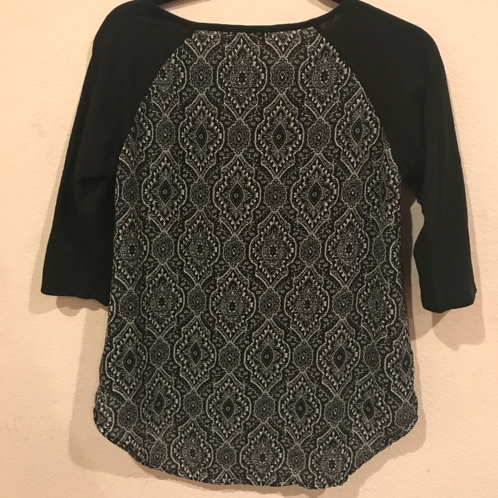 Black and White Paisley-Print Baseball Tee